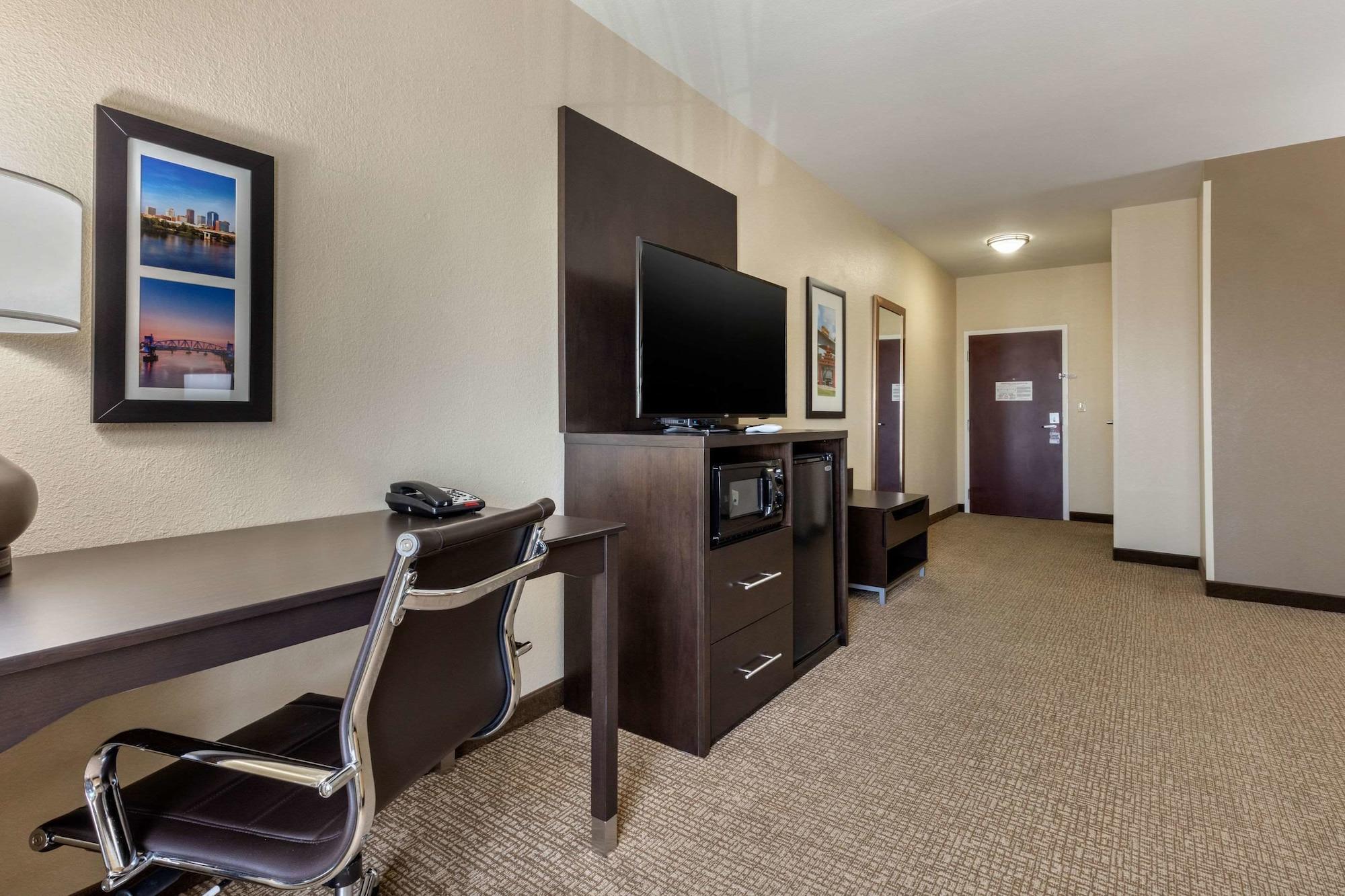 Comfort Inn & Suites North Little Rock Mccain Mall Екстер'єр фото