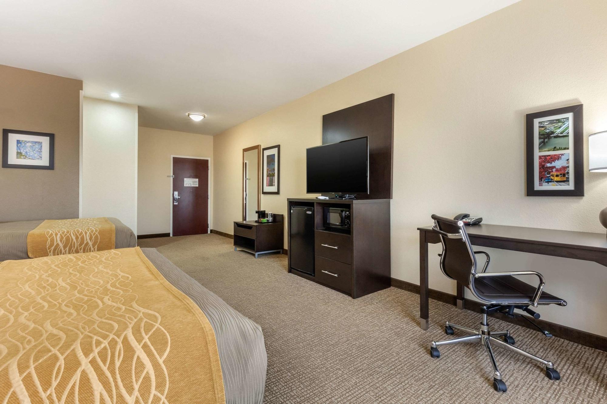 Comfort Inn & Suites North Little Rock Mccain Mall Екстер'єр фото