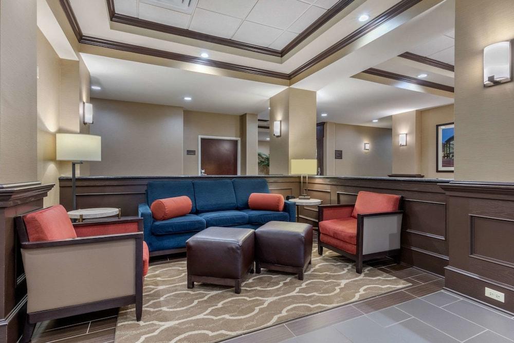 Comfort Inn & Suites North Little Rock Mccain Mall Екстер'єр фото