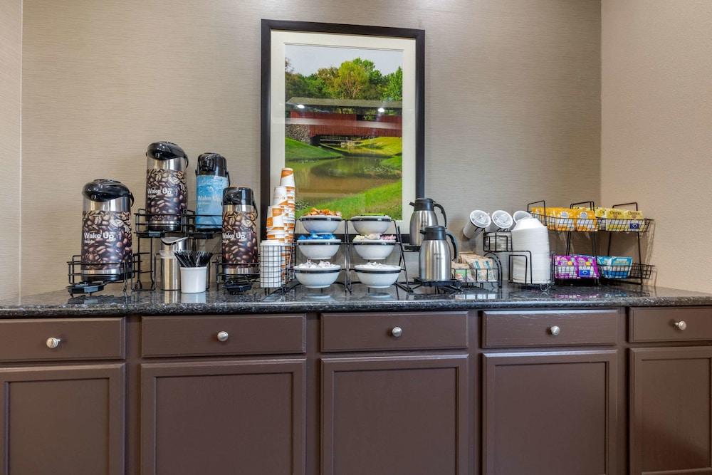 Comfort Inn & Suites North Little Rock Mccain Mall Екстер'єр фото
