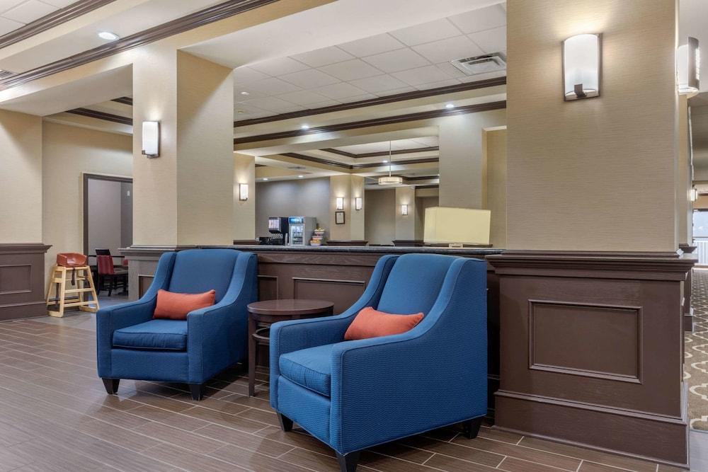 Comfort Inn & Suites North Little Rock Mccain Mall Екстер'єр фото