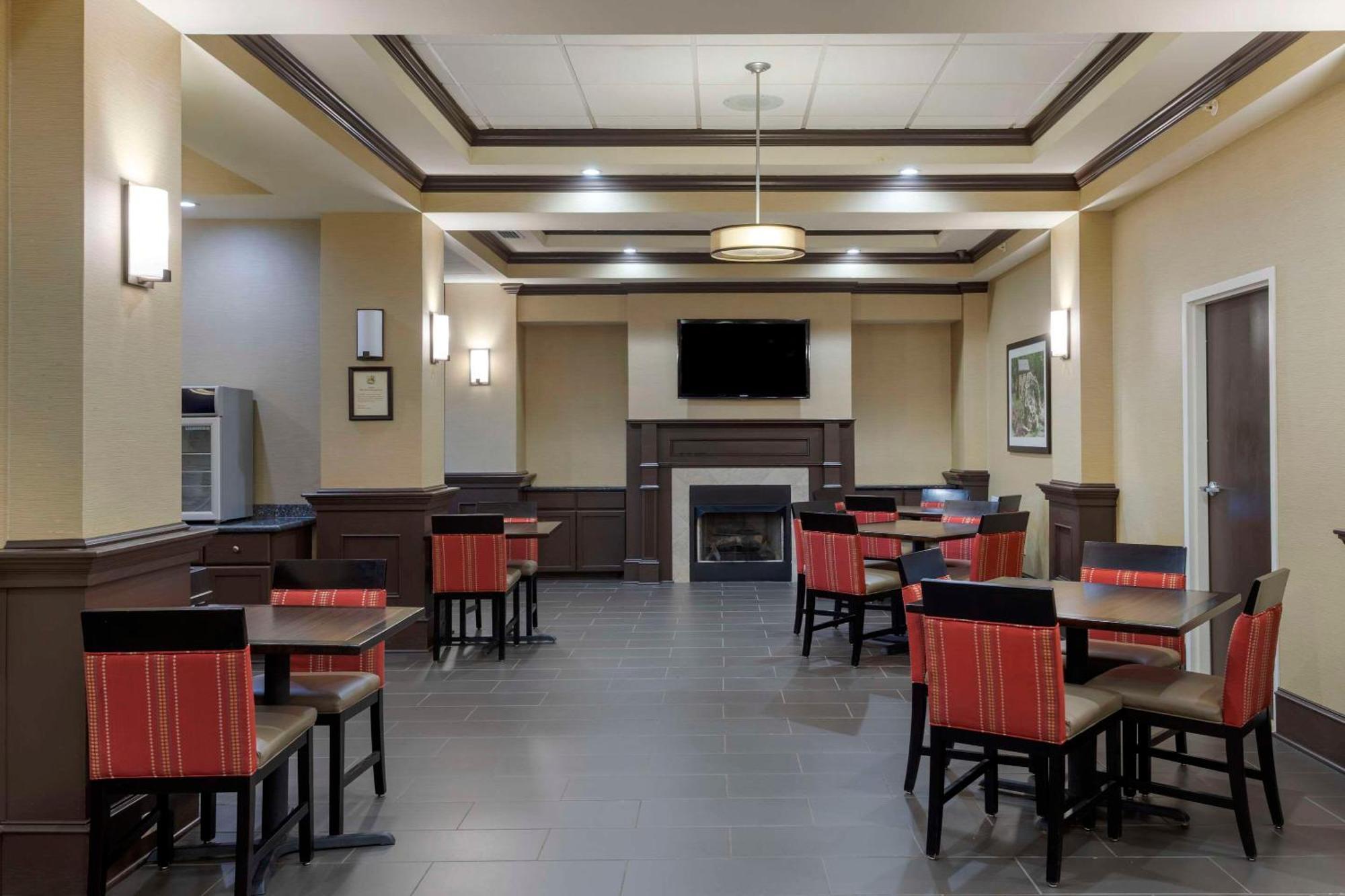 Comfort Inn & Suites North Little Rock Mccain Mall Екстер'єр фото