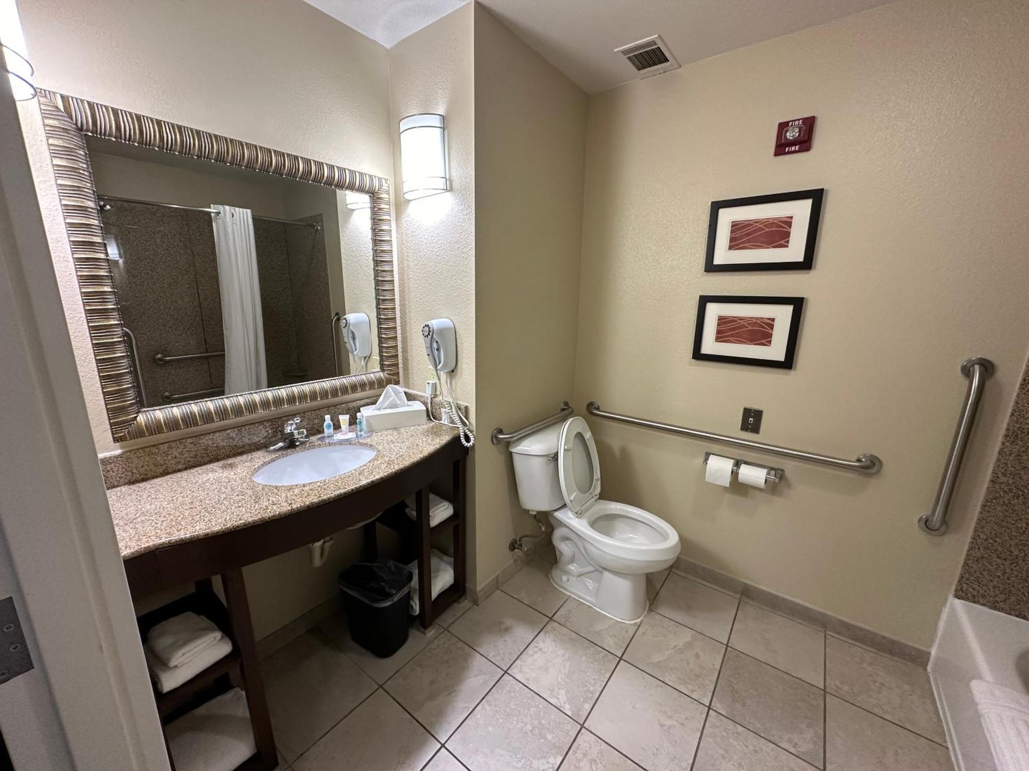 Comfort Inn & Suites North Little Rock Mccain Mall Екстер'єр фото