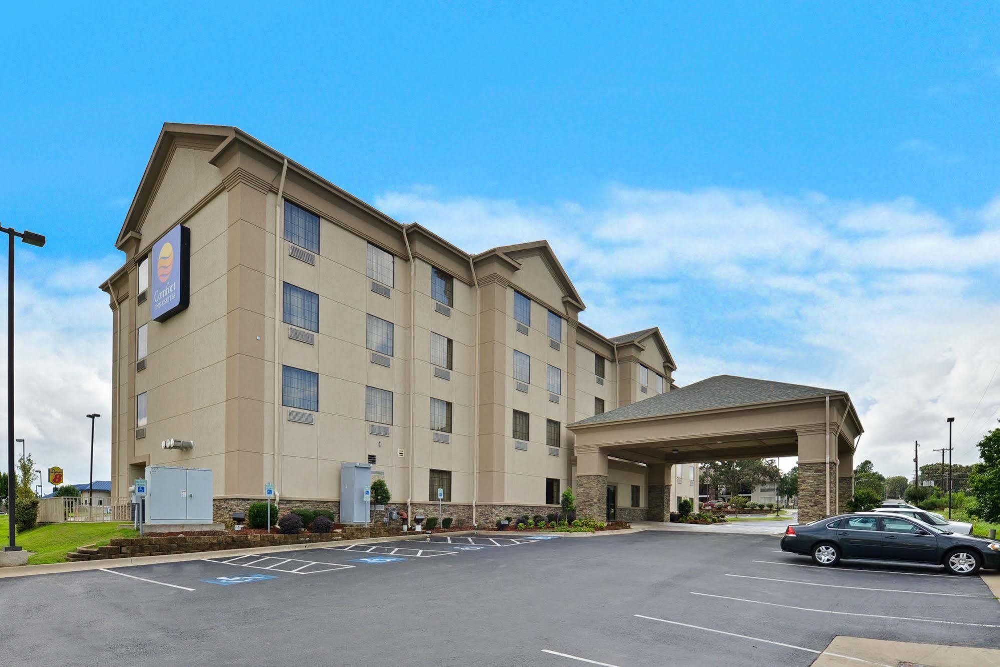 Comfort Inn & Suites North Little Rock Mccain Mall Екстер'єр фото