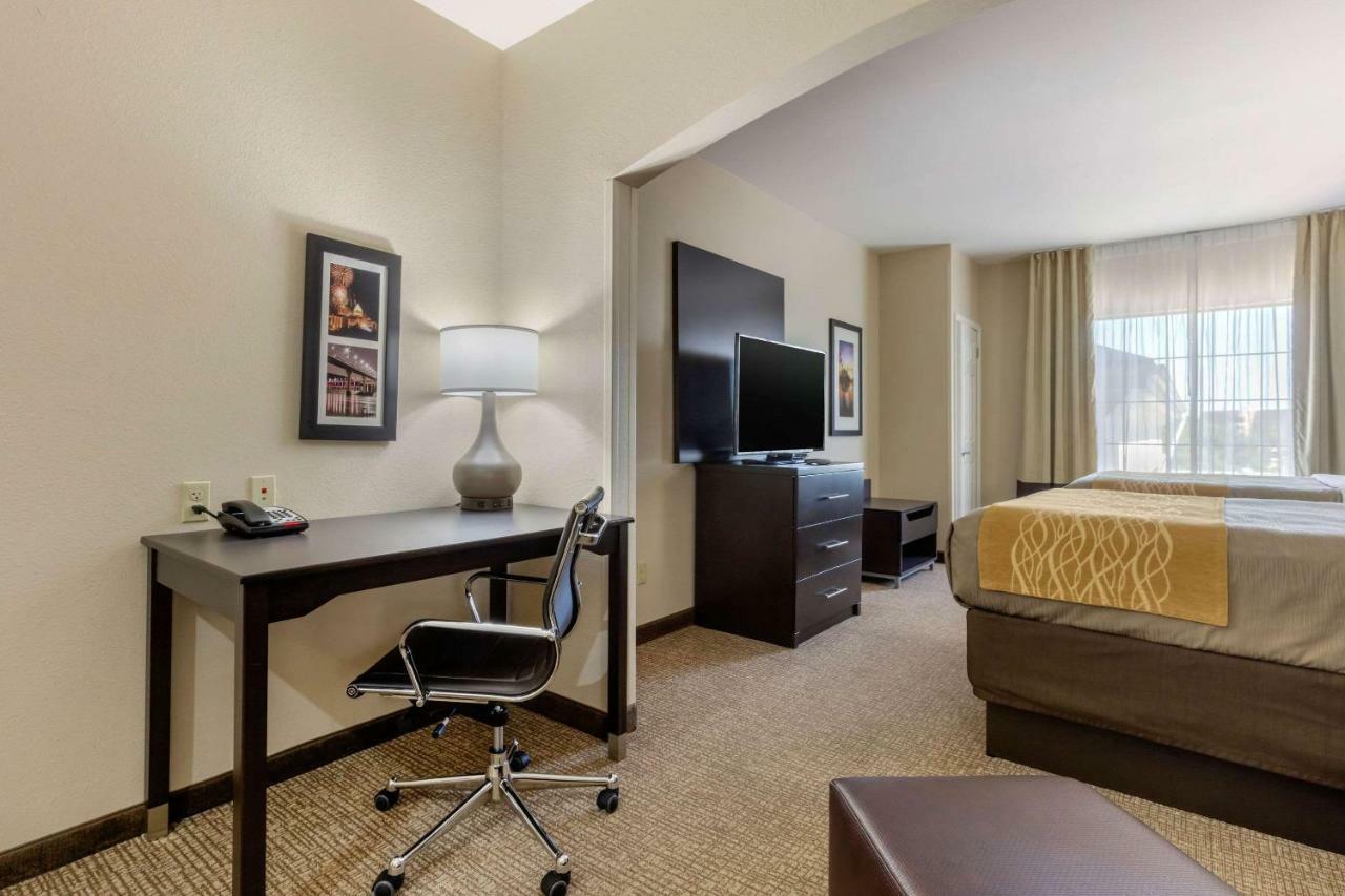Comfort Inn & Suites North Little Rock Mccain Mall Екстер'єр фото